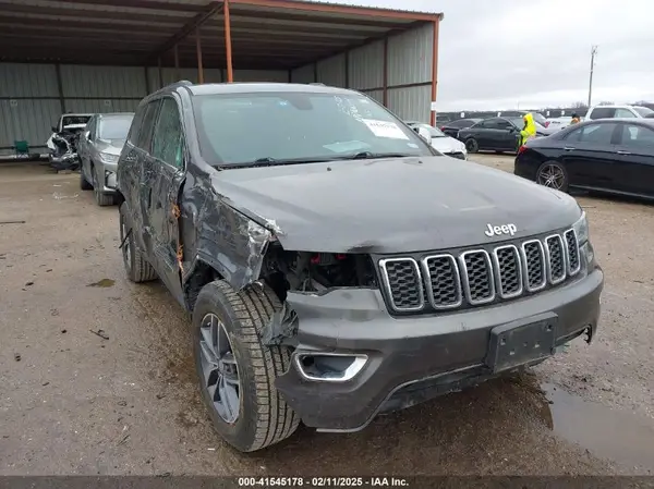 1C4RJEBG1HC663860 2017 JEEP GRAND CHEROKEE - Image 1
