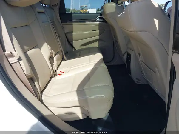 1C4RJEBG1HC943469 2017 JEEP GRAND CHEROKEE - Image 8