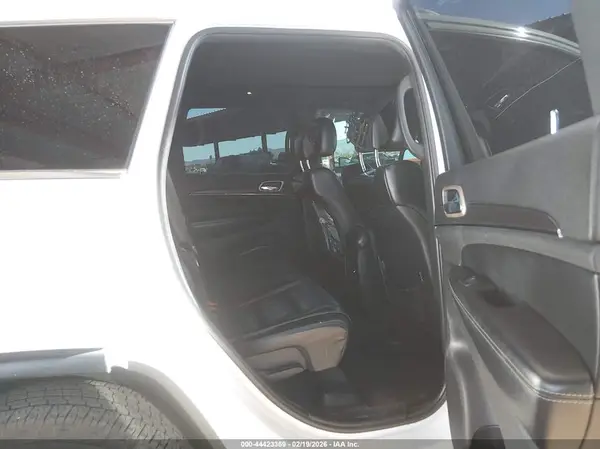 1C4RJEBG1HC959803 2017 JEEP GRAND CHEROKEE - Image 8
