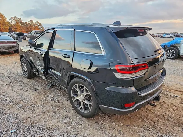 1C4RJEBG1JC197126 2018 JEEP GRAND CHEROKEE - Image 2