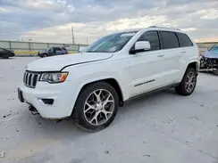 1C4RJEBG1JC205032 2018 JEEP GRAND CHEROKEE