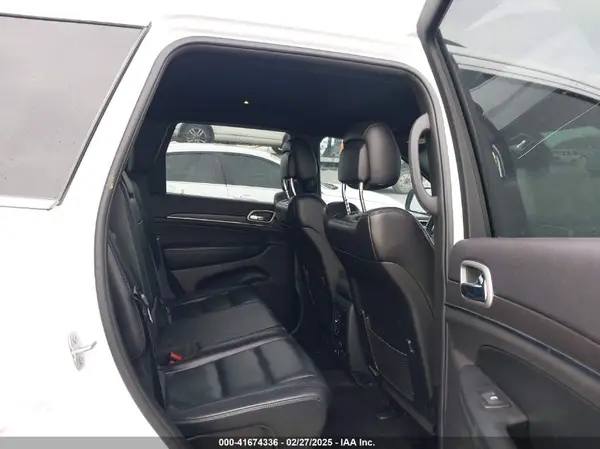 1C4RJEBG1JC480304 2018 JEEP GRAND CHEROKEE - Image 8