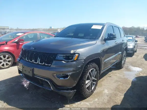 1C4RJEBG1KC603570 2019 JEEP GRAND CHEROKEE - Image 2