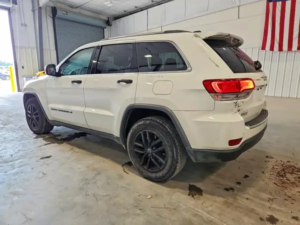 1C4RJEBG1NC171096 2022 JEEP GRAND CHEROKEE - Image 2