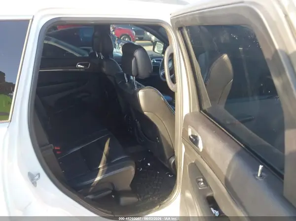 1C4RJEBG2JC110088 2018 JEEP GRAND CHEROKEE - Image 8
