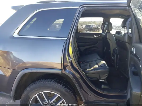 1C4RJEBG2JC158867 2018 JEEP GRAND CHEROKEE - Image 8