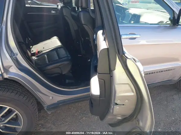 1C4RJEBG2KC656746 2019 JEEP GRAND CHEROKEE - Image 8