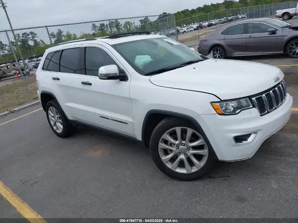 1C4RJEBG3HC678912 2017 JEEP GRAND CHEROKEE - Image 1