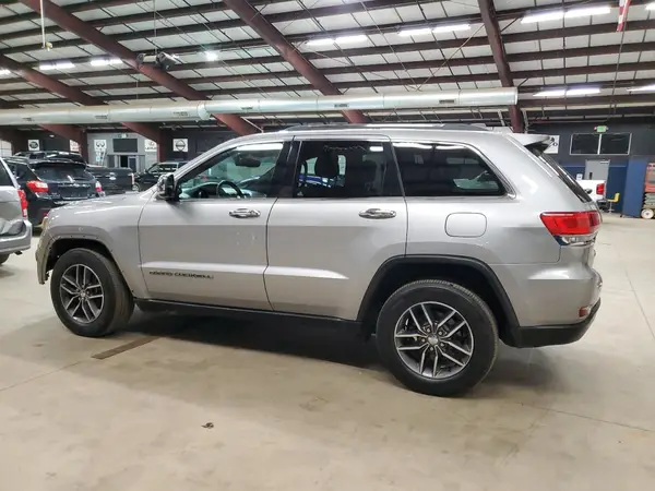 1C4RJEBG3HC933820 2017 JEEP GRAND CHEROKEE - Image 2