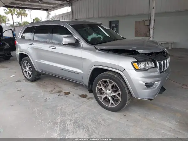 1C4RJEBG3JC281304 2018 JEEP GRAND CHEROKEE - Image 1