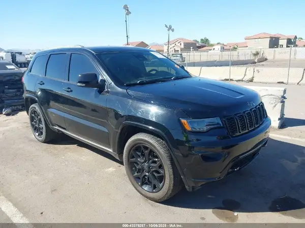 1C4RJEBG3JC281464 2018 JEEP GRAND CHEROKEE - Image 1