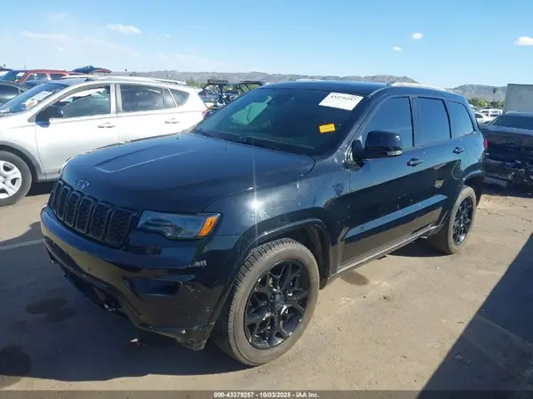 1C4RJEBG3JC281464 2018 JEEP GRAND CHEROKEE - Image 2
