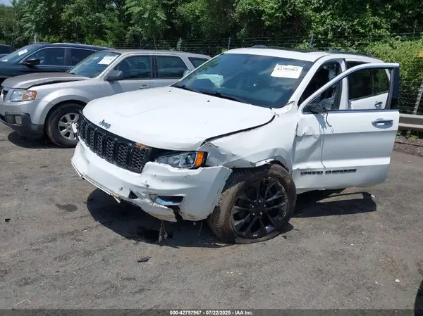 1C4RJEBG3LC265820 2020 JEEP GRAND CHEROKEE - Image 2