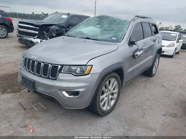 1C4RJEBG4HC609470 2017 JEEP GRAND CHEROKEE - Image 2