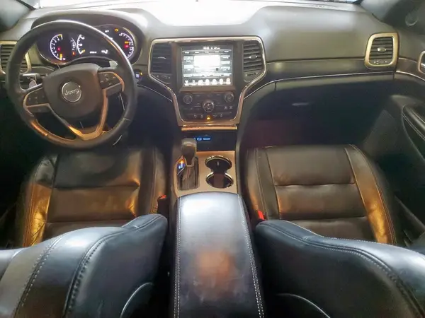 1C4RJEBG4HC647524 2017 JEEP GRAND CHEROKEE - Image 8