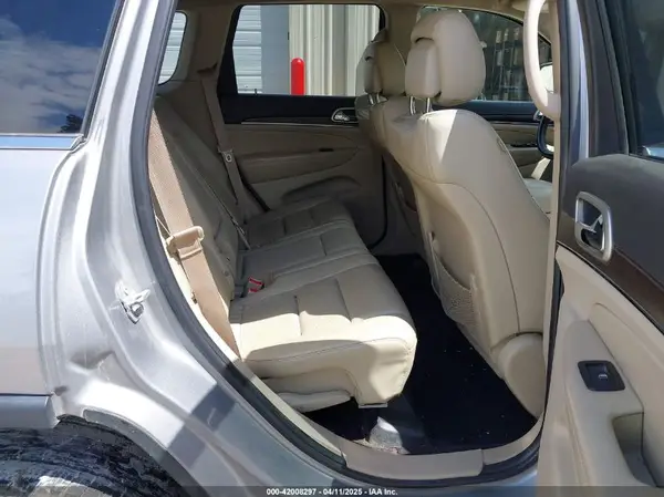 1C4RJEBG4HC765329 2017 JEEP GRAND CHEROKEE - Image 8