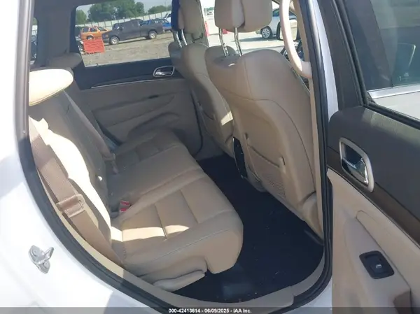 1C4RJEBG4HC950108 2017 JEEP GRAND CHEROKEE - Image 8