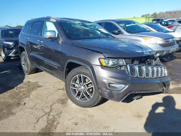 1C4RJEBG4JC208913 2018 JEEP GRAND CHEROKEE - Image 1