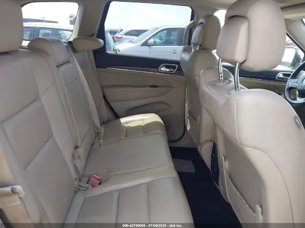 1C4RJEBG5HC678913 2017 JEEP GRAND CHEROKEE - Image 8