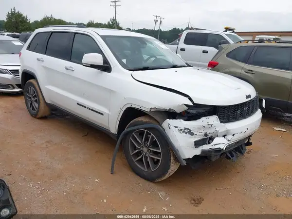1C4RJEBG5HC943281 2017 JEEP GRAND CHEROKEE - Image 1
