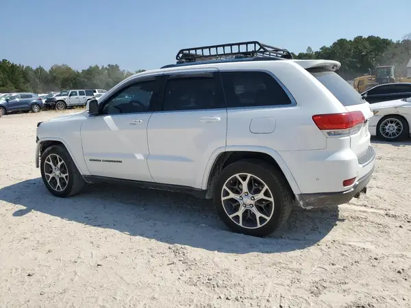 1C4RJEBG5JC205048 2018 JEEP GRAND CHEROKEE - Image 2