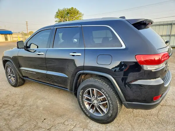 1C4RJEBG6HC674823 2017 JEEP GRAND CHEROKEE - Image 2