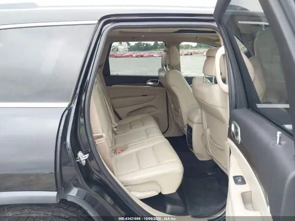 1C4RJEBG6HC795058 2017 JEEP GRAND CHEROKEE - Image 8