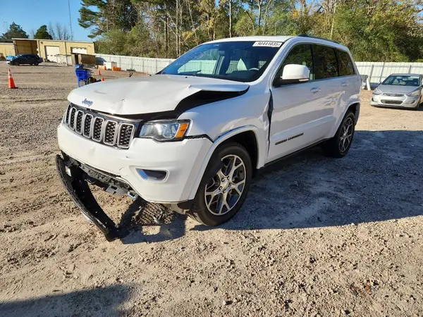 1C4RJEBG6JC228239 2018 JEEP GRAND CHEROKEE - Image 1