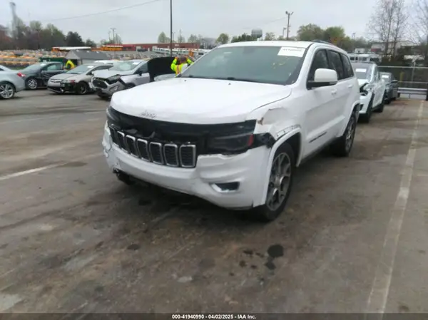 1C4RJEBG6JC277652 2018 JEEP GRAND CHEROKEE - Image 2