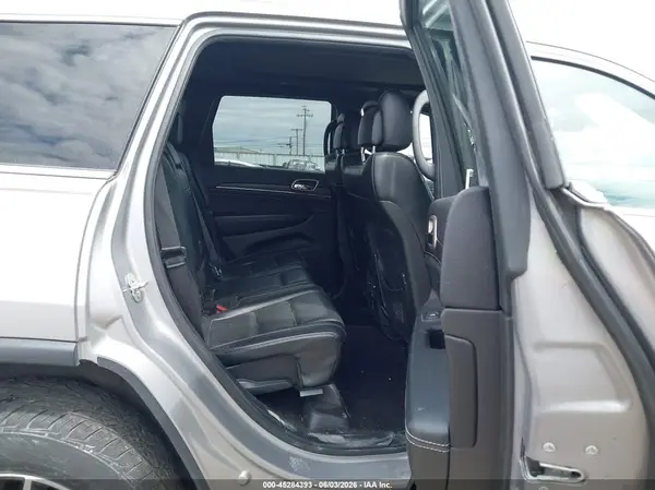 1C4RJEBG7HC779340 2017 JEEP GRAND CHEROKEE - Image 8