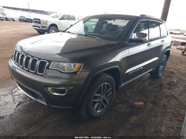 1C4RJEBG7HC846633 2017 JEEP GRAND CHEROKEE - Image 2
