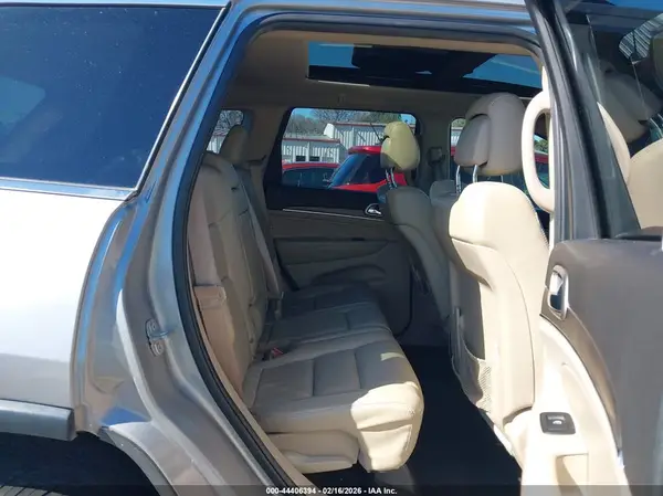 1C4RJEBG8HC635974 2017 JEEP GRAND CHEROKEE - Image 8