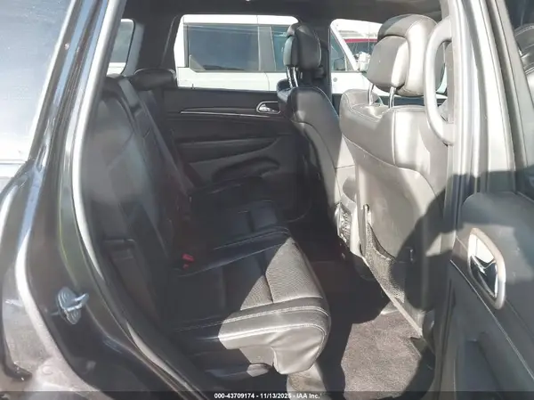 1C4RJEBG8HC943873 2017 JEEP GRAND CHEROKEE - Image 8