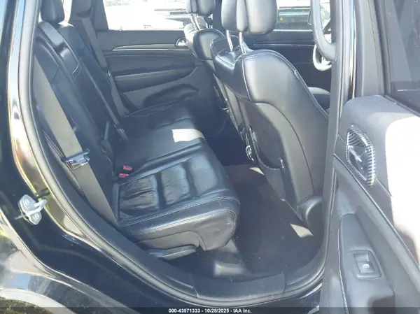 1C4RJEBG8HC950113 2017 JEEP GRAND CHEROKEE - Image 8