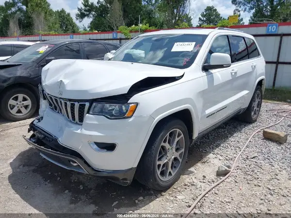 1C4RJEBG8JC339908 2018 JEEP GRAND CHEROKEE - Image 2