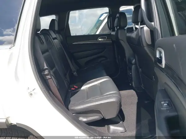 1C4RJEBG8KC789978 2019 JEEP GRAND CHEROKEE - Image 8