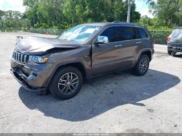 1C4RJEBG9HC902975 2017 JEEP GRAND CHEROKEE - Image 2
