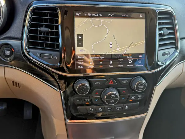 1C4RJEBGXLC265104 2020 JEEP GRAND CHEROKEE - Image 8
