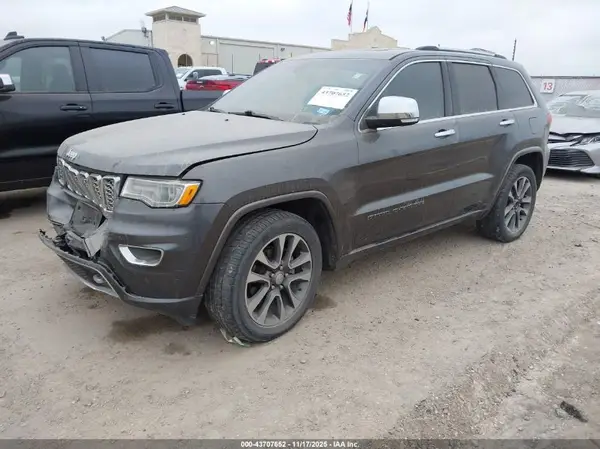 1C4RJECG7HC609364 2017 JEEP GRAND CHEROKEE - Image 2