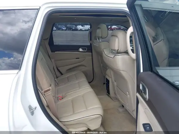 1C4RJECG8HC813686 2017 JEEP GRAND CHEROKEE - Image 8