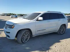 1C4RJEJG2JC260641 2018 JEEP GRAND CHEROKEE