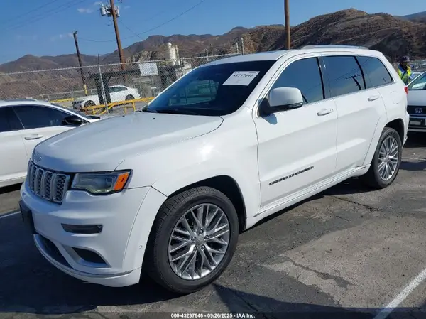 1C4RJEJG4HC805233 2017 JEEP GRAND CHEROKEE - Image 2