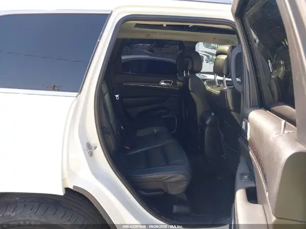 1C4RJEJG4HC805233 2017 JEEP GRAND CHEROKEE - Image 8
