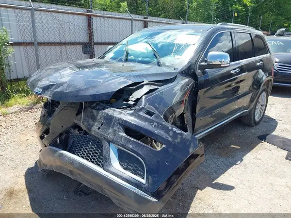 1C4RJEJG4JC304574 2018 JEEP GRAND CHEROKEE - Image 2