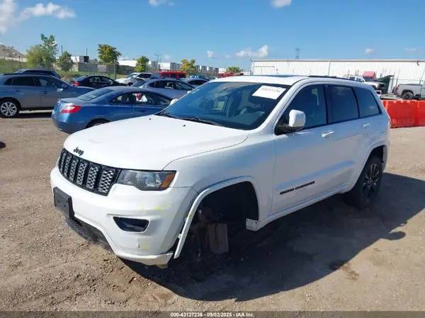 1C4RJFAG0HC714451 2017 JEEP GRAND CHEROKEE - Image 2