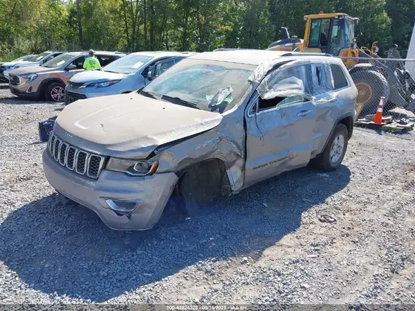 1C4RJFAG0HC739463 2017 JEEP GRAND CHEROKEE - Image 2