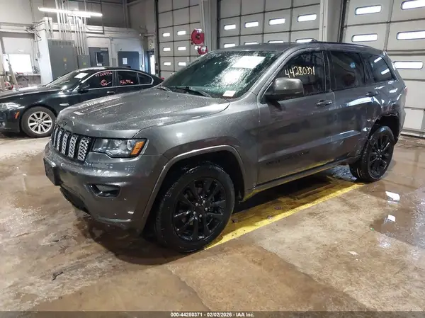 1C4RJFAG0HC768171 2017 JEEP GRAND CHEROKEE - Image 2