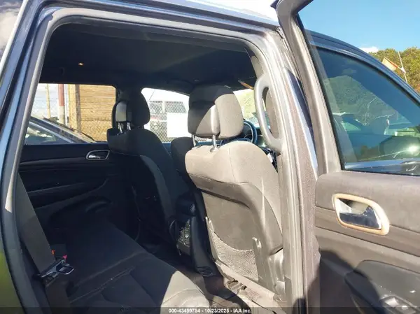 1C4RJFAG0HC819412 2017 JEEP GRAND CHEROKEE - Image 8