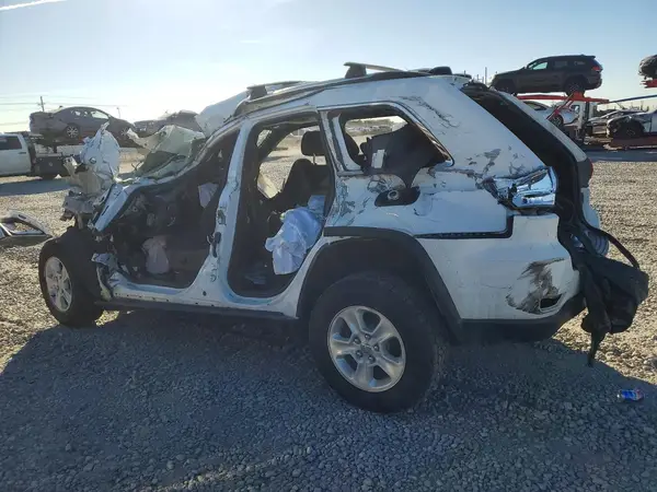 1C4RJFAG0HC956804 2017 JEEP GRAND CHEROKEE - Image 2