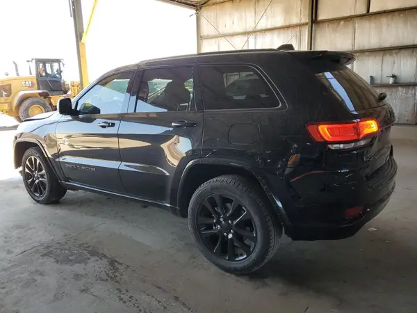 1C4RJFAG0JC105298 2018 JEEP GRAND CHEROKEE - Image 2